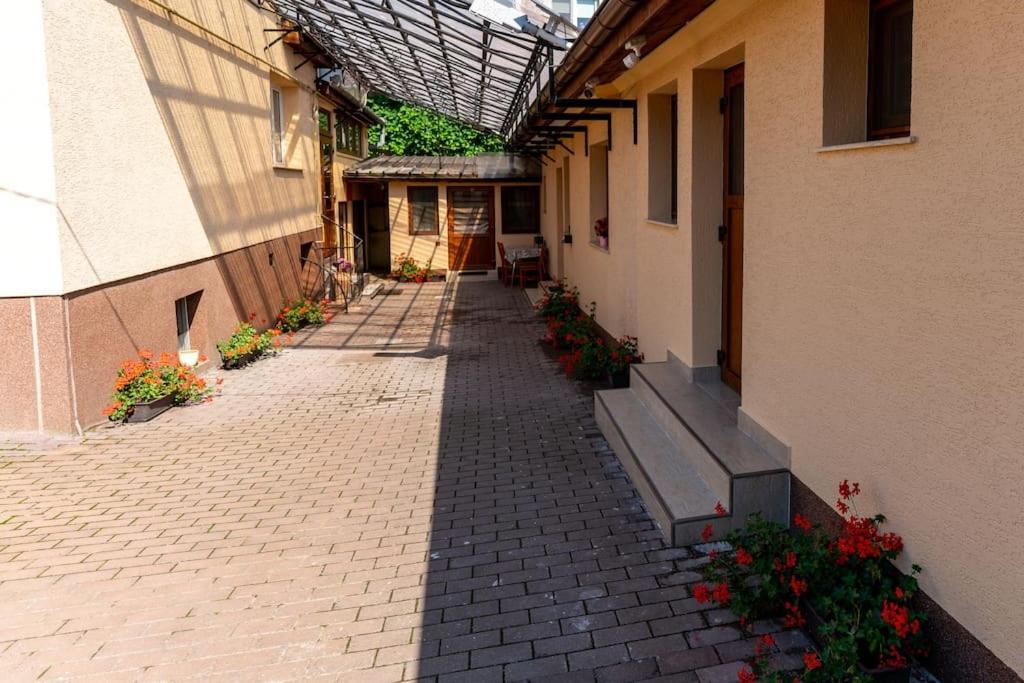 Apartamento La Bebe 3 Hunedoara Exterior foto